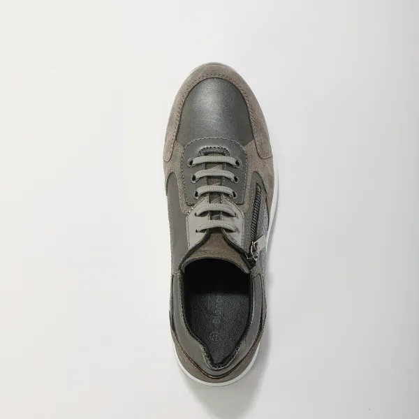 Kožené sneakers na klinovej podrážke