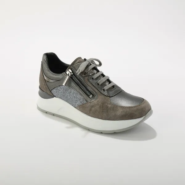 Kožené sneakers na klinovej podrážke