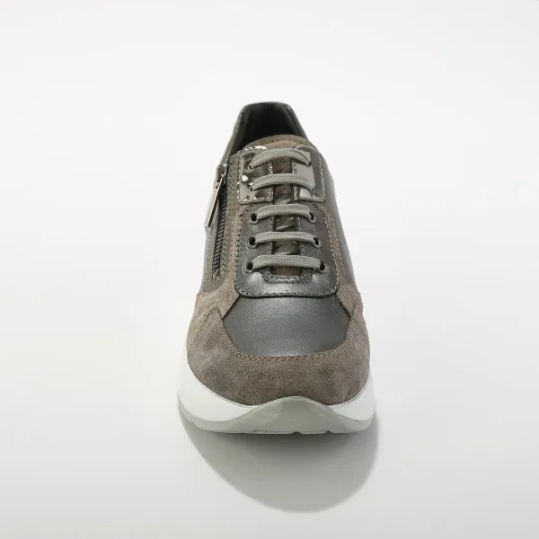 Kožené sneakers na klinovej podrážke