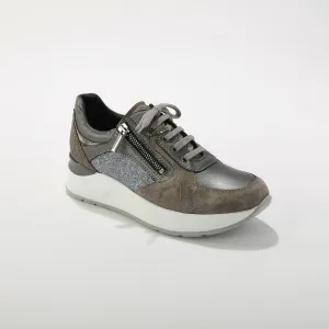 Kožené sneakers na klinovej podrážke