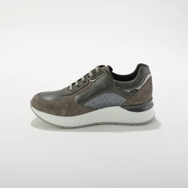 Kožené sneakers na klinovej podrážke
