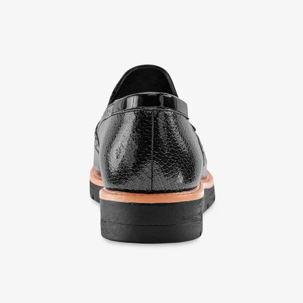 Slippers na klinovej podrážke, so strapcami