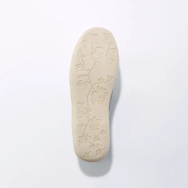 Športové sneakers s pružnými šnúrkami