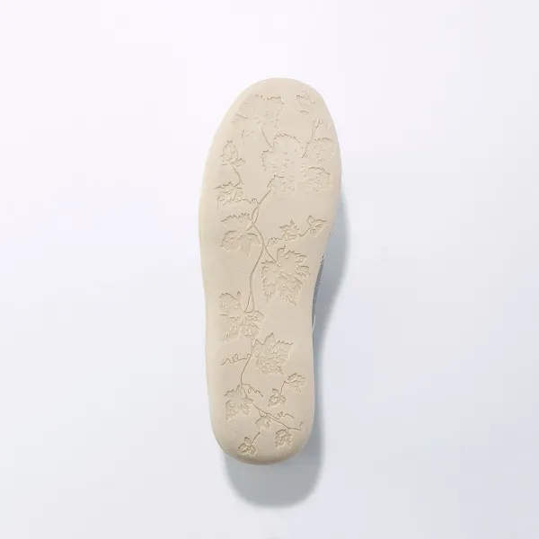 Športové sneakers s pružnými šnúrkami
