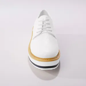 Derbies na kline, biele