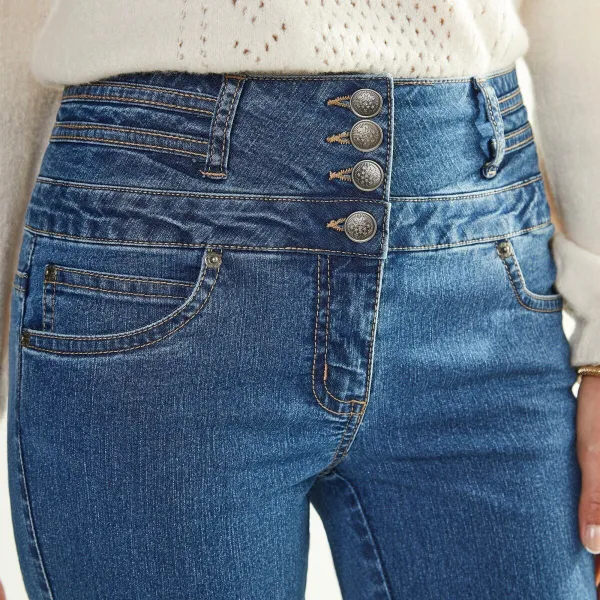 Bootcut džínsy s vysokým pásom pre vyššiu postavu