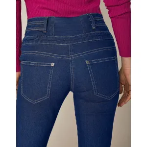 Bootcut džínsy s vysokým pásom pre nižšiu postavu