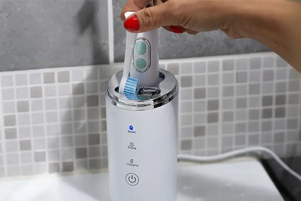 Sonická zubná kefka s UV sterilizátorom Concept ZK 4040 PERFECT SMILE