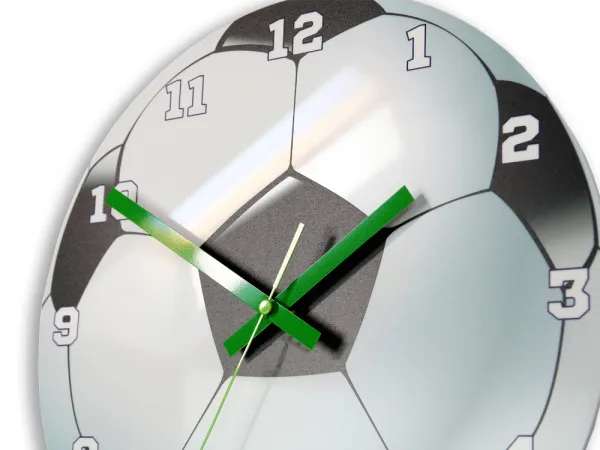 ModernClock Dětské nástěnné hodiny Fotbal 30 cm černobílé