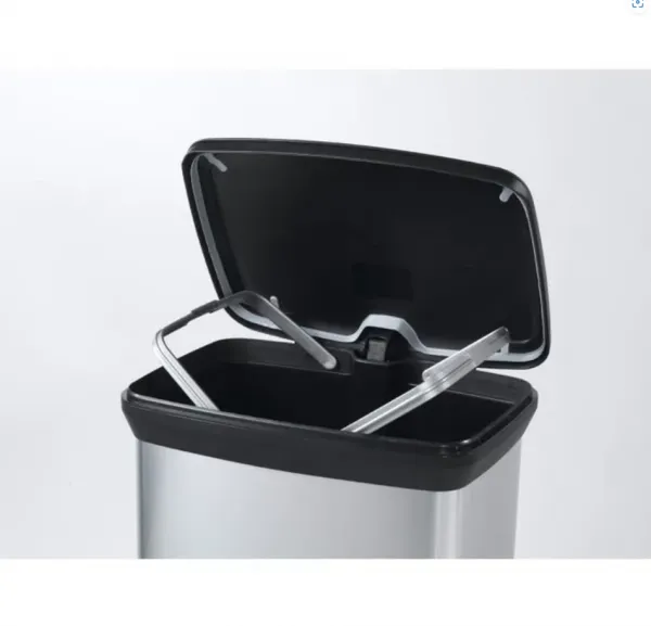 Kôš Curver® DECO PEDAL BIN, 50 lit., 39x29x73 cm, čierny/strieborný, na odpad