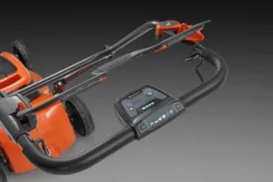 AKUMULÁTOROVÁ KOSAČKA NA TRÁVU HUSQVARNA AKU LC 353iVX BEZ BATÉRIE A NABÍJAČKY