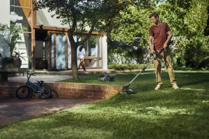 Akumulátorový vyžínač Husqvarna Aspire™ T28-P4A
