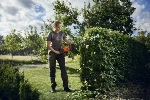 Akumulátorové nožnice na živý plot Husqvarna 332iHD60 bez akumulátora a nabíjačky