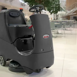 Numatic Batériový podlahový automat s trakciou CRG 8055