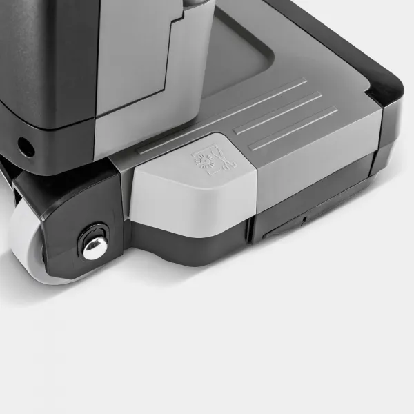 Kärcher - Batériový vysávač s elektrickou kefou CV 30/2 Bp Adv 1.023-206.0