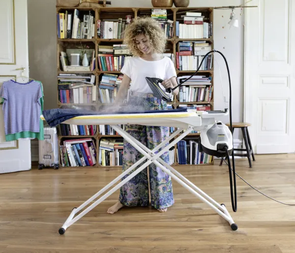 Kärcher - Parná žehliaca stanica SI 4 EasyFix Iron 1.512-637.0