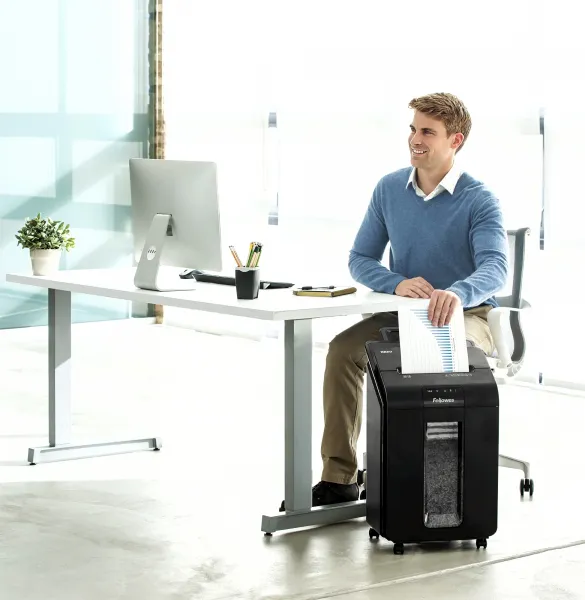 Fellowes  Skartovač AutoMax 100 M