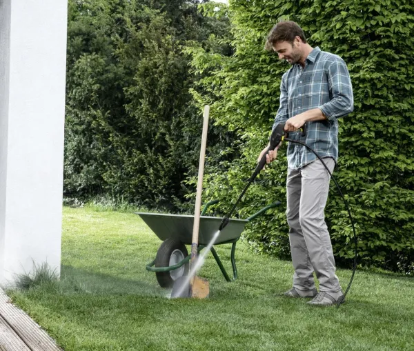 Karcher K 2 Universal vysokotlaký čistič, 1400 W, 110 bar, 360 l/h, rotační tryska, integrovaný vodní filtr