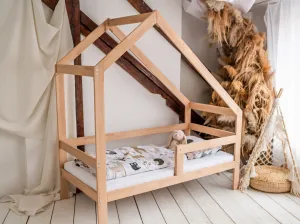 Woodisio Domčeková posteľ NELA PLUS buk Farba: Prírodné drevo, Veľkosť: S roštom, Variant: 200 x 90