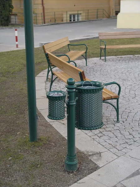 Odpadkový kôš 1 s popolníkom