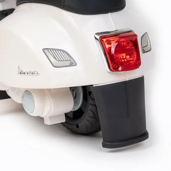 Baby Mix Detská elektrická motorka Vespa, biela