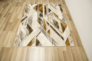 Koberec Elisa PF132 geometrický, hnedý / zlatý