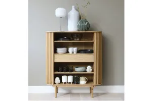 Furniria Dizajnová skrinka Wally 125 cm prírodný dub