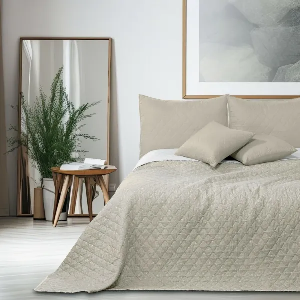 Obojstranný prehoz na posteľ DecoKing Alhambra béžový/biely, velikost 170x210