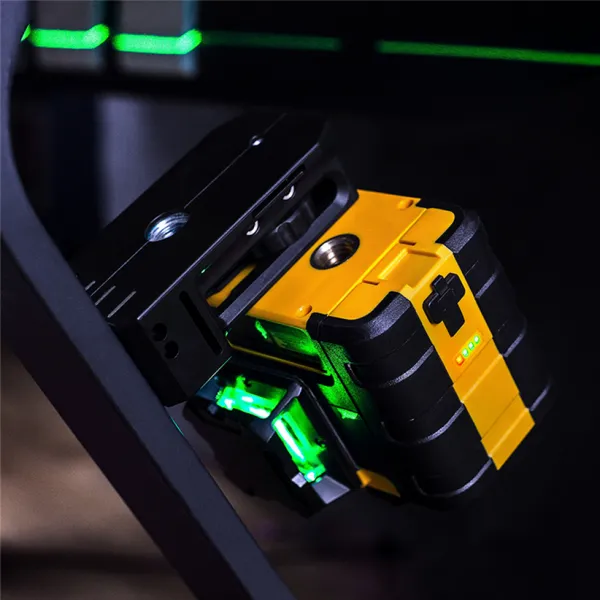 Pozičný laser KAIWEETS KT360A  3 x 360  Green Line s USB C dobíjateľnou batériou s dosahom 196ft IP54 vodotesný, najlepší pre meranie vonku