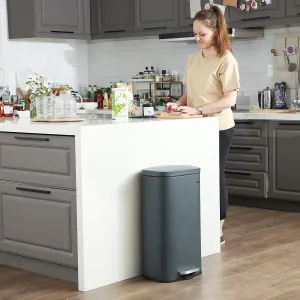 SONGMICS Odpadkový kôš s vekom LTB03GS 30 L, šedý