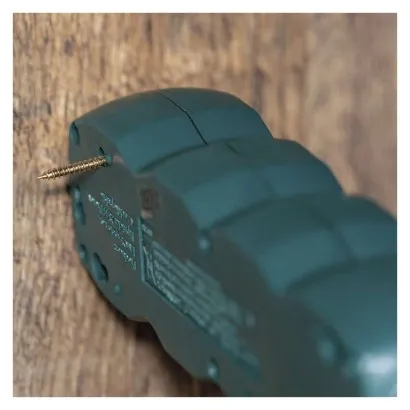 EMOS Predlžovací kábel 2 m / 3 zásuvky / s vypínačom / zelená / PVC / 1 mm2