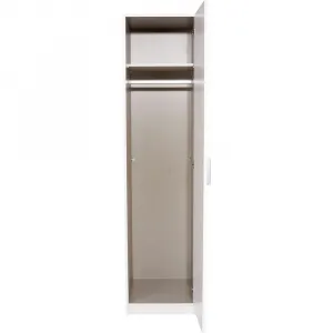 ŠATNÍKOVÁ SKRIŇA CELLE