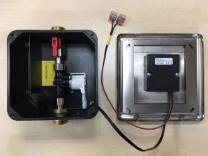 SAPHO - Automatický splachovač pre urinál 24V DC, nerez lesk PS002