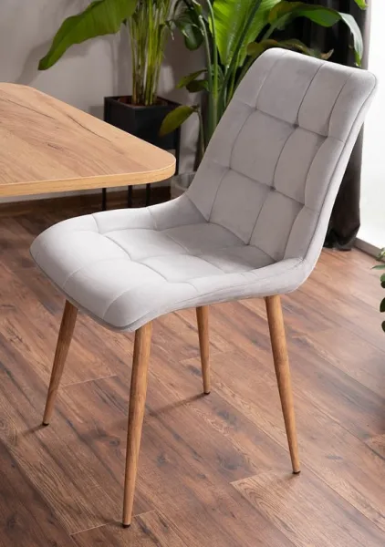 Signal Jedálenská stolička CHIC D VELVET | drevené nohy Farba: Čierna / Bluvel 19