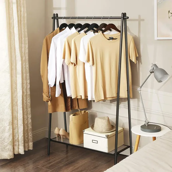 SONGMICS Šatní vešiak Loft 153 cm čierny