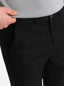 Elegantné pánske chinos nohavice čierne