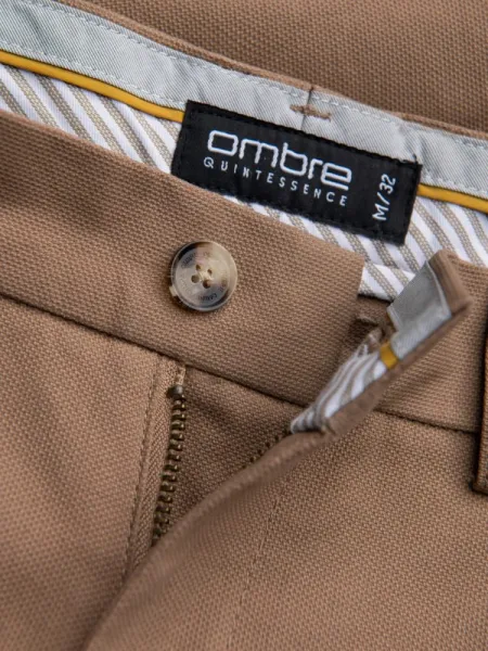 Jedinečné pánske slim fit chinos nohavice svetlo hnedé