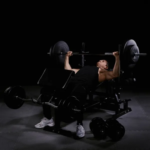 Gorilla Sports Posilňovacia stanica so závažím 105 kg, čierna