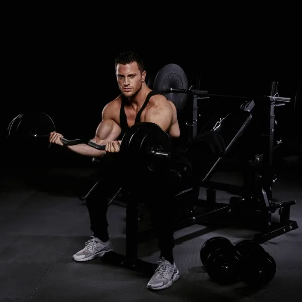 Gorilla Sports Posilňovacia stanica so závažím 105 kg, čierna