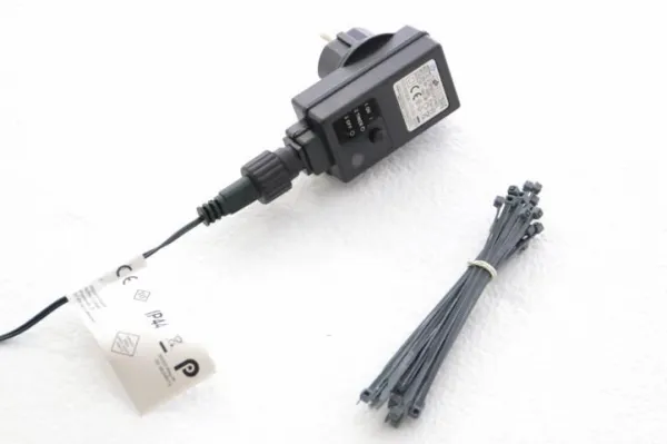 Nexos 47225 Svetelná sieť 128 LED,teplá biela s časovačom, 3 x 3 m