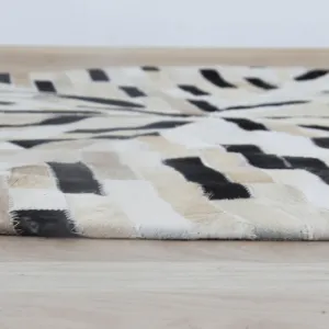 Luxusný kožený koberec, čierna/béžová/biela, patchwork, 200x200, KOŽA TYP 8