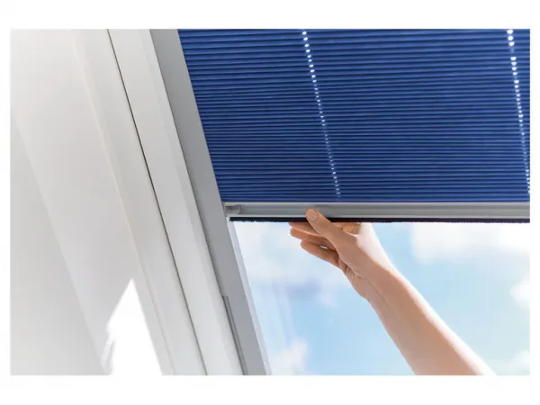 Livarno home Tepelnoizolačná plisovaná žalúzia na strešné okná Velux, 49,3 x 94 – 116 cm