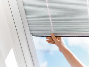 Livarno home Tepelnoizolačná plisovaná žalúzia na strešné okná Velux, 97,4 x 75 – 118 cm (biela)