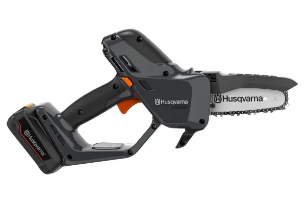 Akumulátorová prerezávacia píla Husqvarna Aspire™ P5-P4A set