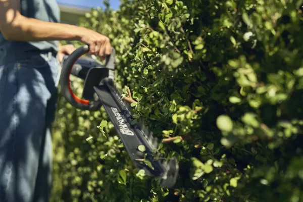 Akumulátorový plotostrih Husqvarna Aspire™ H50-P4A s akumulátorom a nabíjačkou