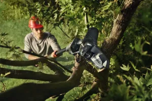 Akumulátorová vyvetvovacia píla Husqvarna Aspire™ PE5-P4A