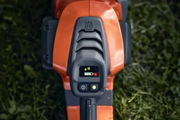 Akumulátorová reťazová píla Husqvarna 542i XP® bez akumulátora a nabíjačky