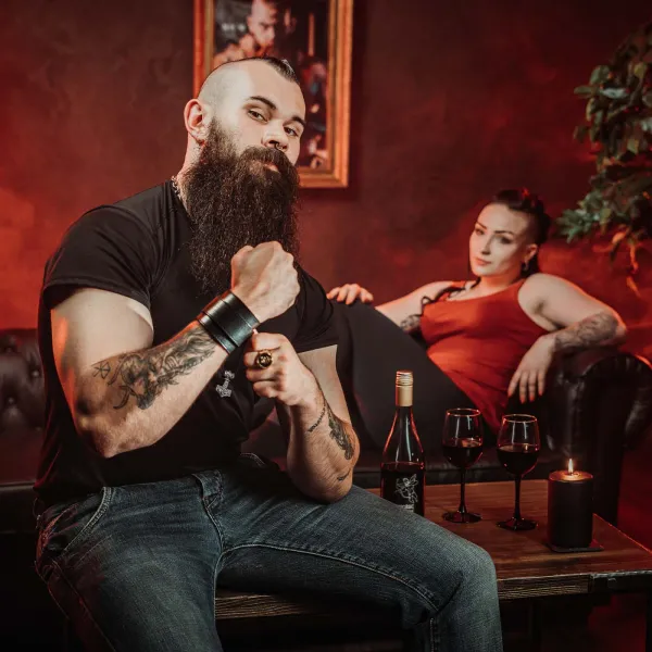 Angry Beards Plácačka na ruku