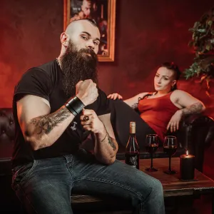 Angry Beards Plácačka na ruku