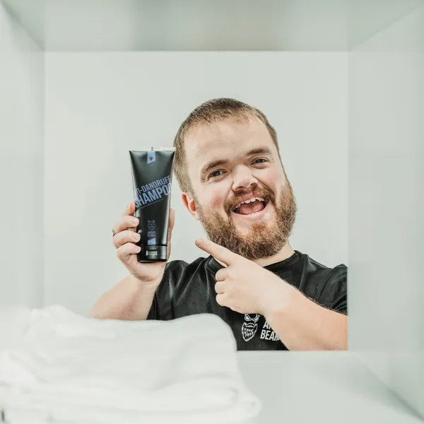 Angry Beards Šampón proti lupinám BUSH SHAMAN